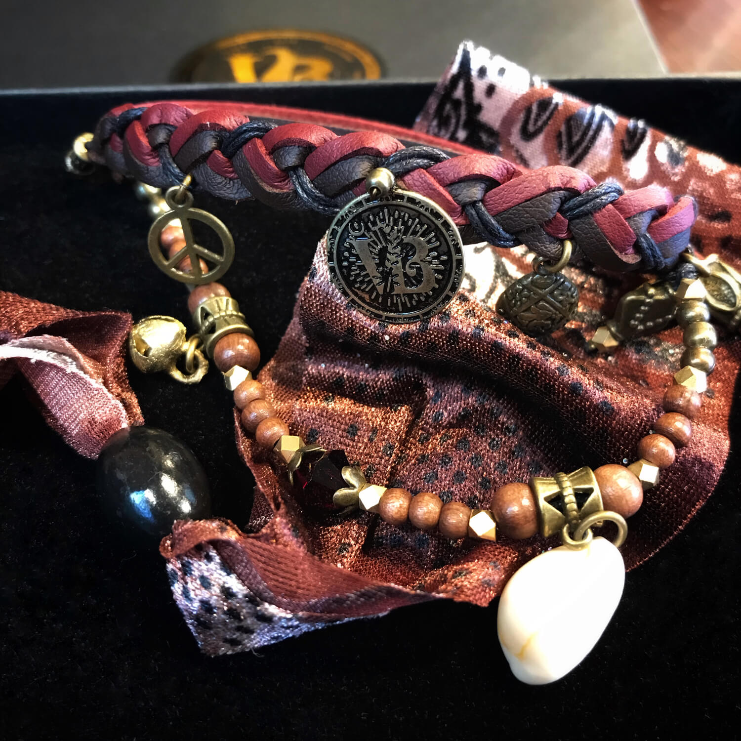 Velvet Underground Cuff Bracelet Set Pirate Layered Gypsy Fabric Wrist Wrap Unisex Bracelet Set For Men And Women Rock n Roll Style