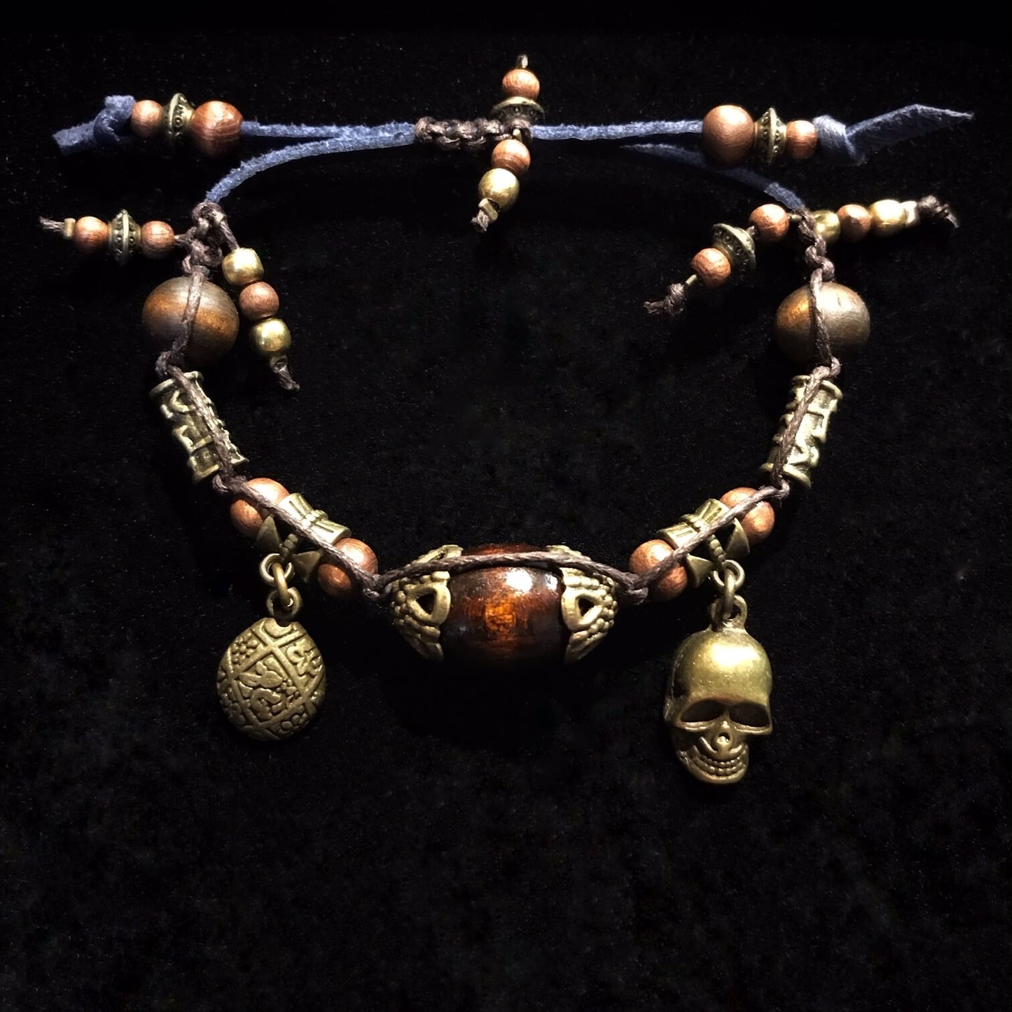 Pulsera gris botín pirata