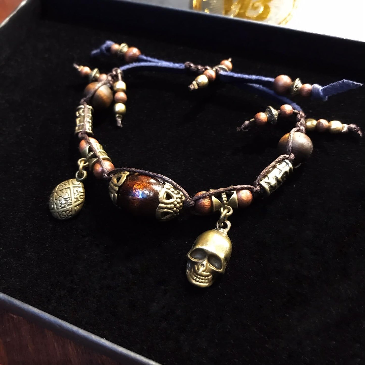 Pulsera gris botín pirata
