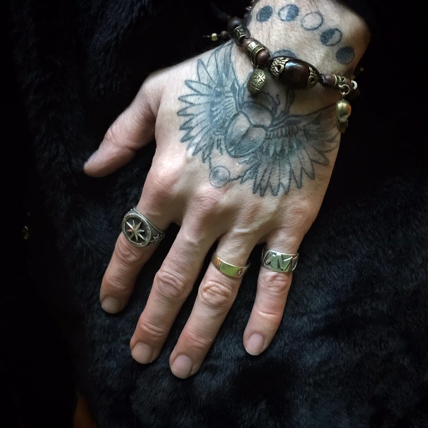 Pulsera gris botín pirata