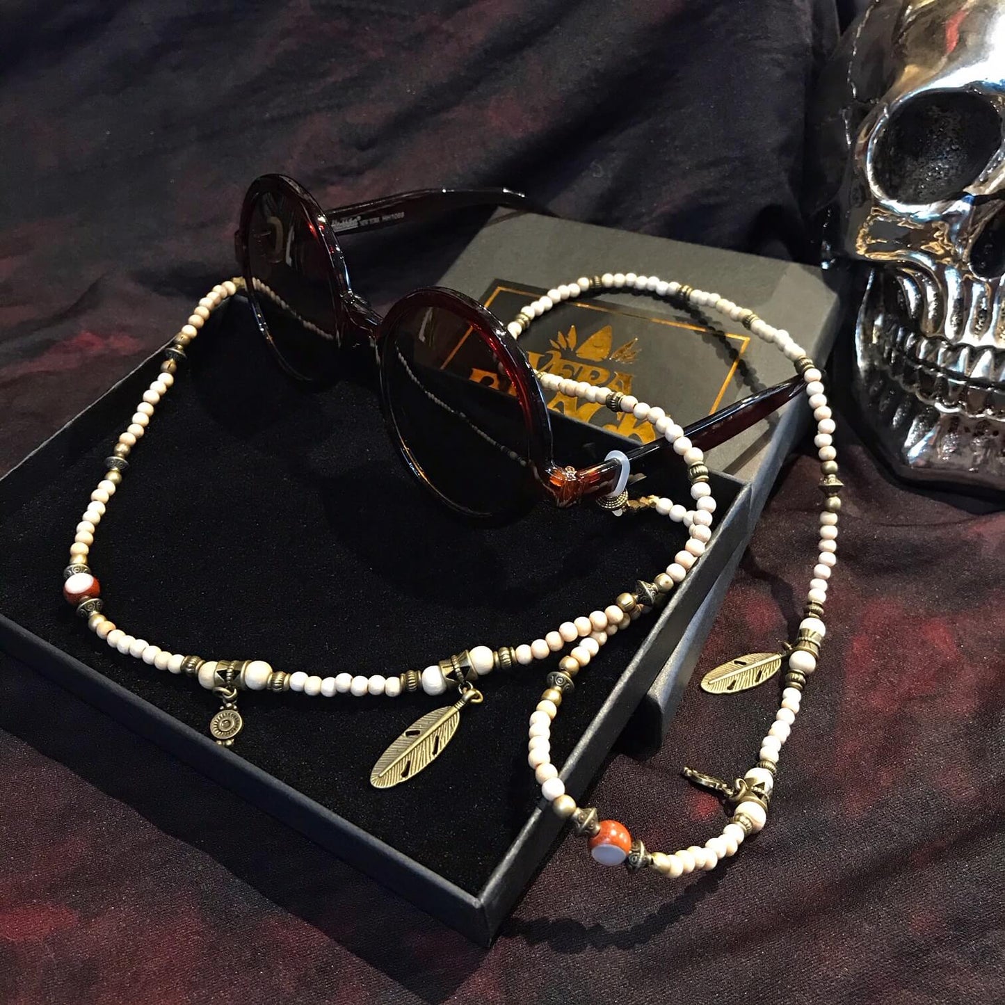 Chaîne de lunettes à perles