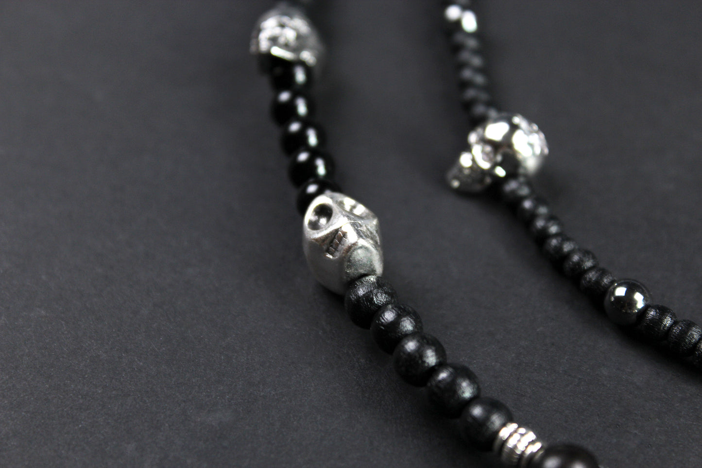 The Skullduggery Keychain - for pants trousers jeans pirate rock n roll style unisex for men and women biker fashion, chain for pants