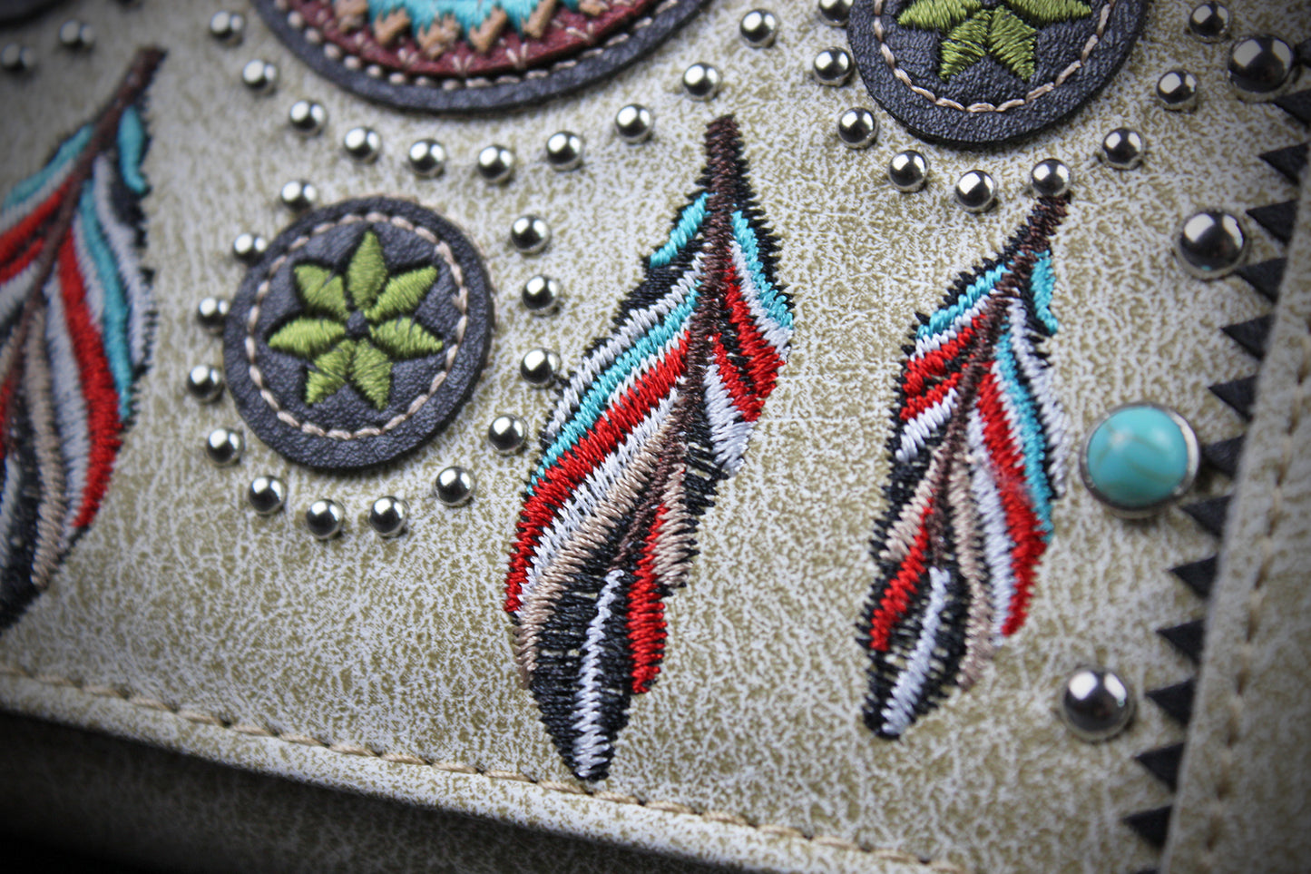 Western Cowgirl Clutch Wallet: Cream PU Leather Purse with stitched feather motif
