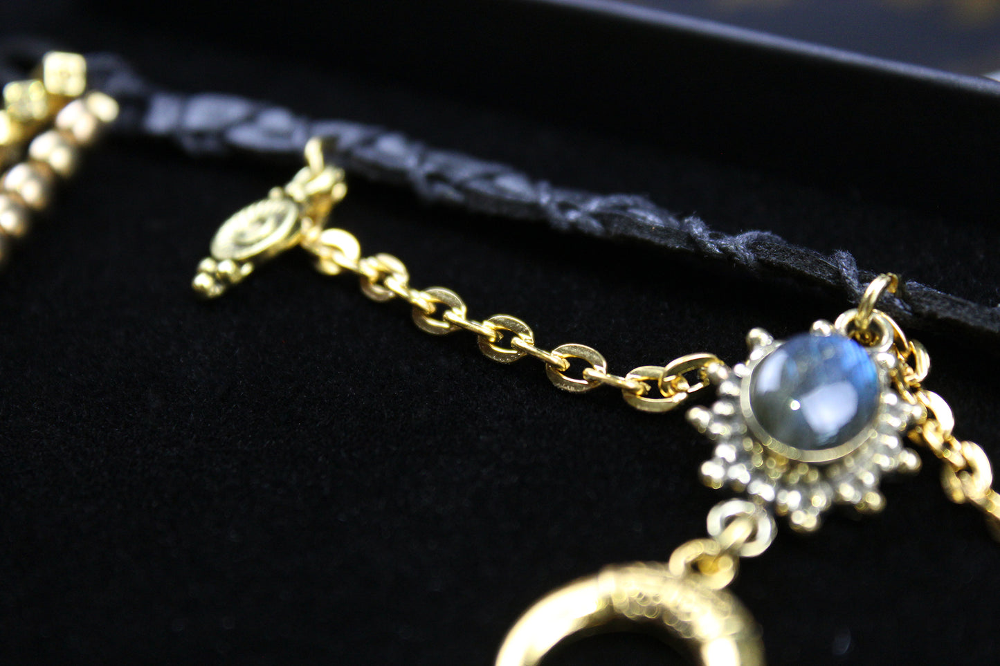 Hematite & Labradorite Choker : 3 in 1 Bohemian Anklet Armband Choker With Gold Detailing