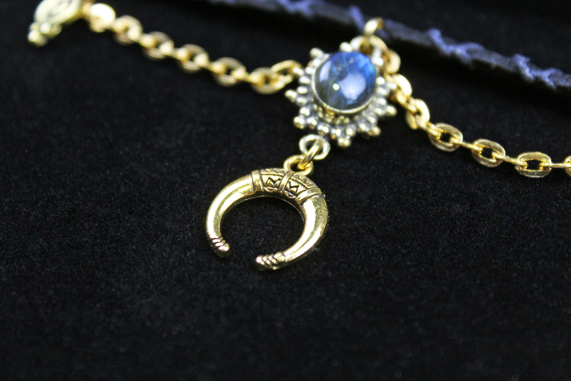 Hematite & Labradorite Choker : 3 in 1 Bohemian Anklet Armband Choker With Gold Detailing