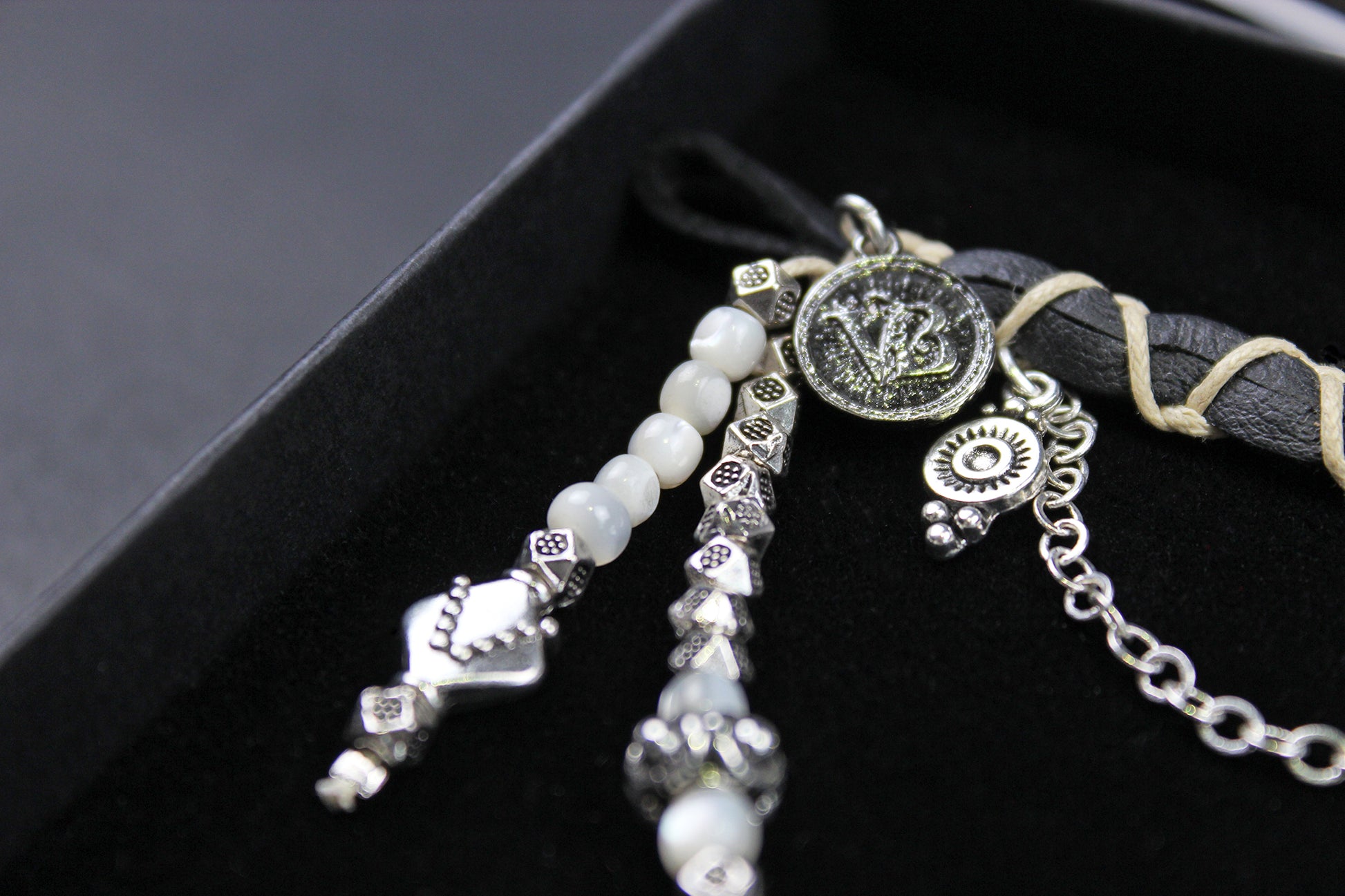 Bohemian Turquoise Howlite Choker : Silver 3 in 1 Anklet Choker Armband