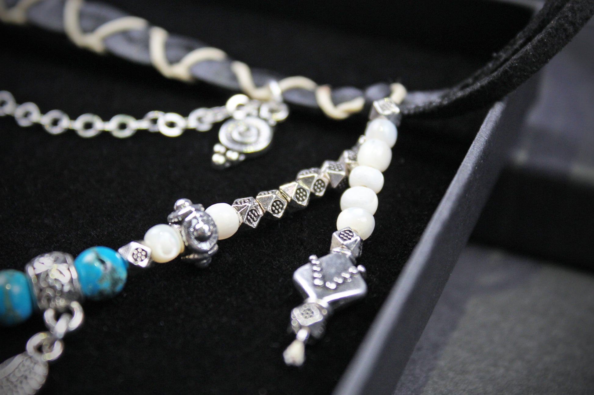 Bohemian Turquoise Howlite Choker : Silver 3 in 1 Anklet Choker Armband