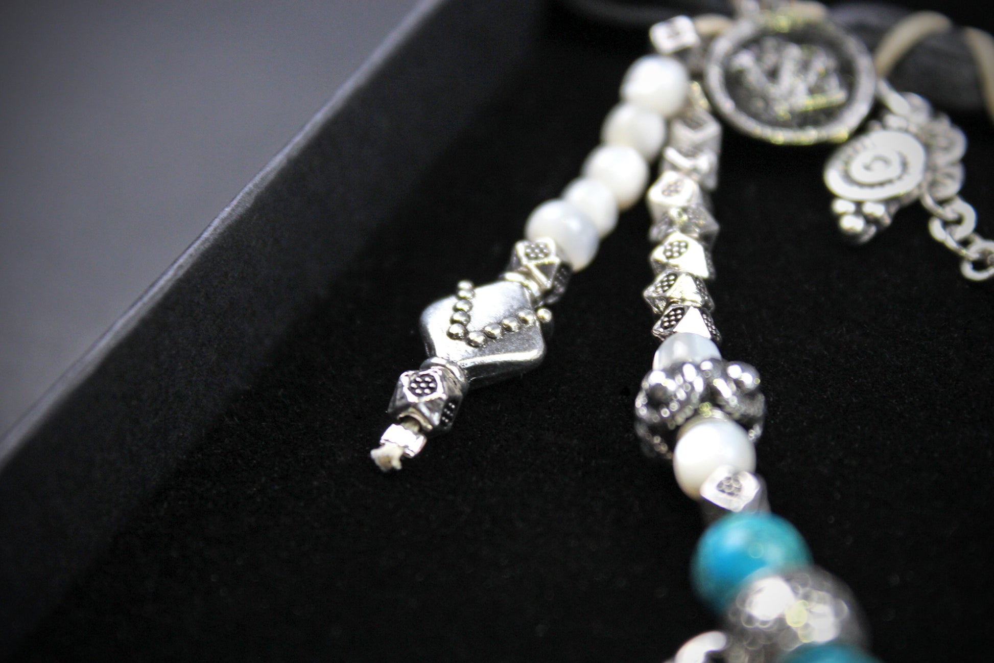 Bohemian Turquoise Howlite Choker : Silver 3 in 1 Anklet Choker Armband