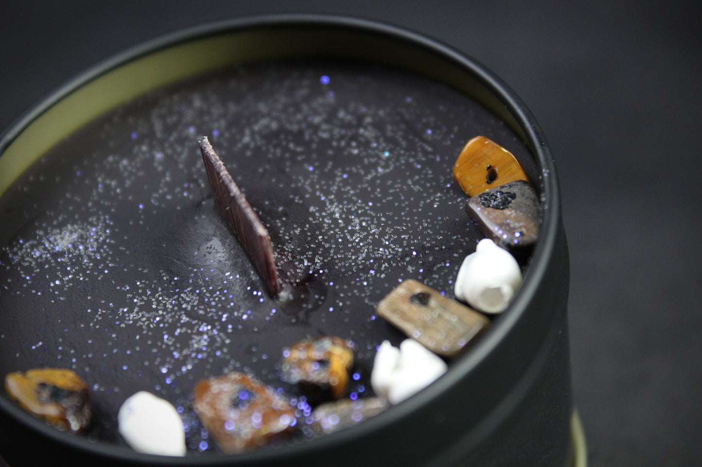 Wild Horses : Black Wax Bourbon & Salted Caramel Scented Candle