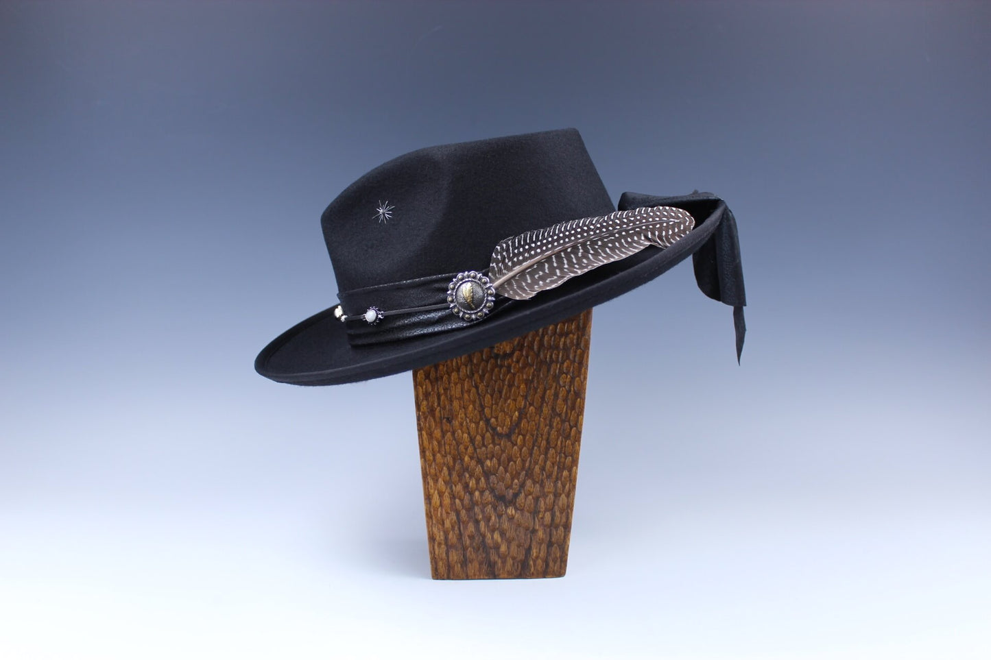 The Tomahawk Fedora - Hat Rock and Roll Style Hat Unisex For Men And Women Blues Gig Musician Hat Black And Silver Detailing