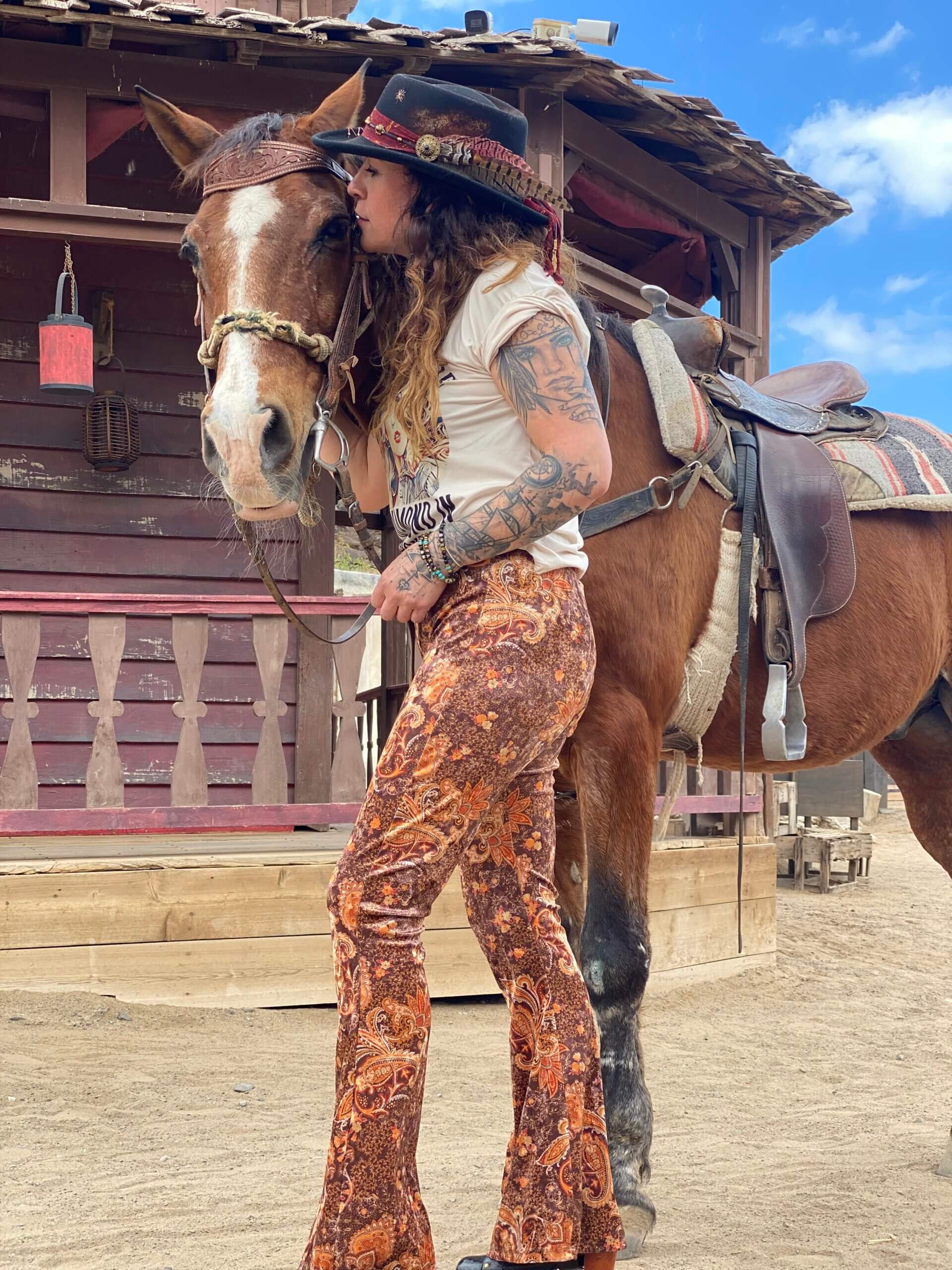 Mustang Paisley High Waisted Stretch Velvet Bell Bottoms - Country & Western Cowgirl Rock n Roll Hippie Gypsy Flares Trousers Unisex