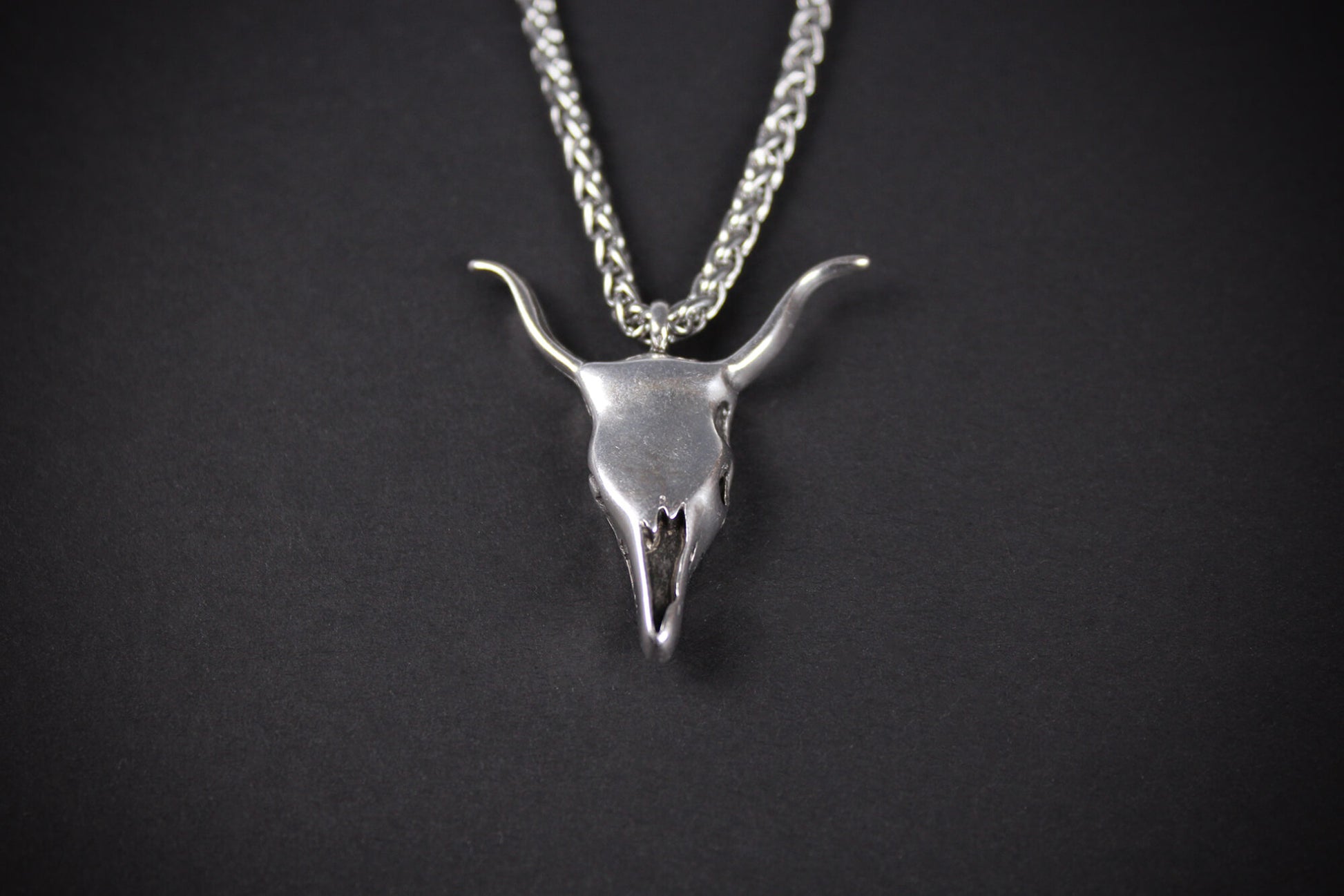 Steer Skull Necklace - silver chain bull skull pirate rock n roll biker necklace unisex for men and women country music style