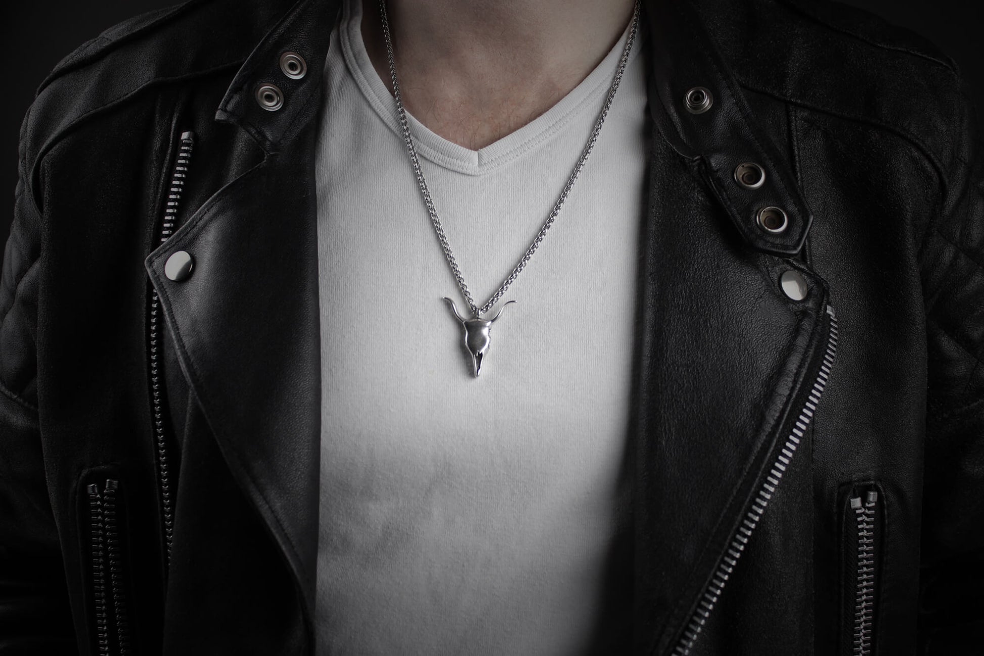 Steer Skull Necklace - silver chain bull skull pirate rock n roll biker necklace unisex for men and women country music style