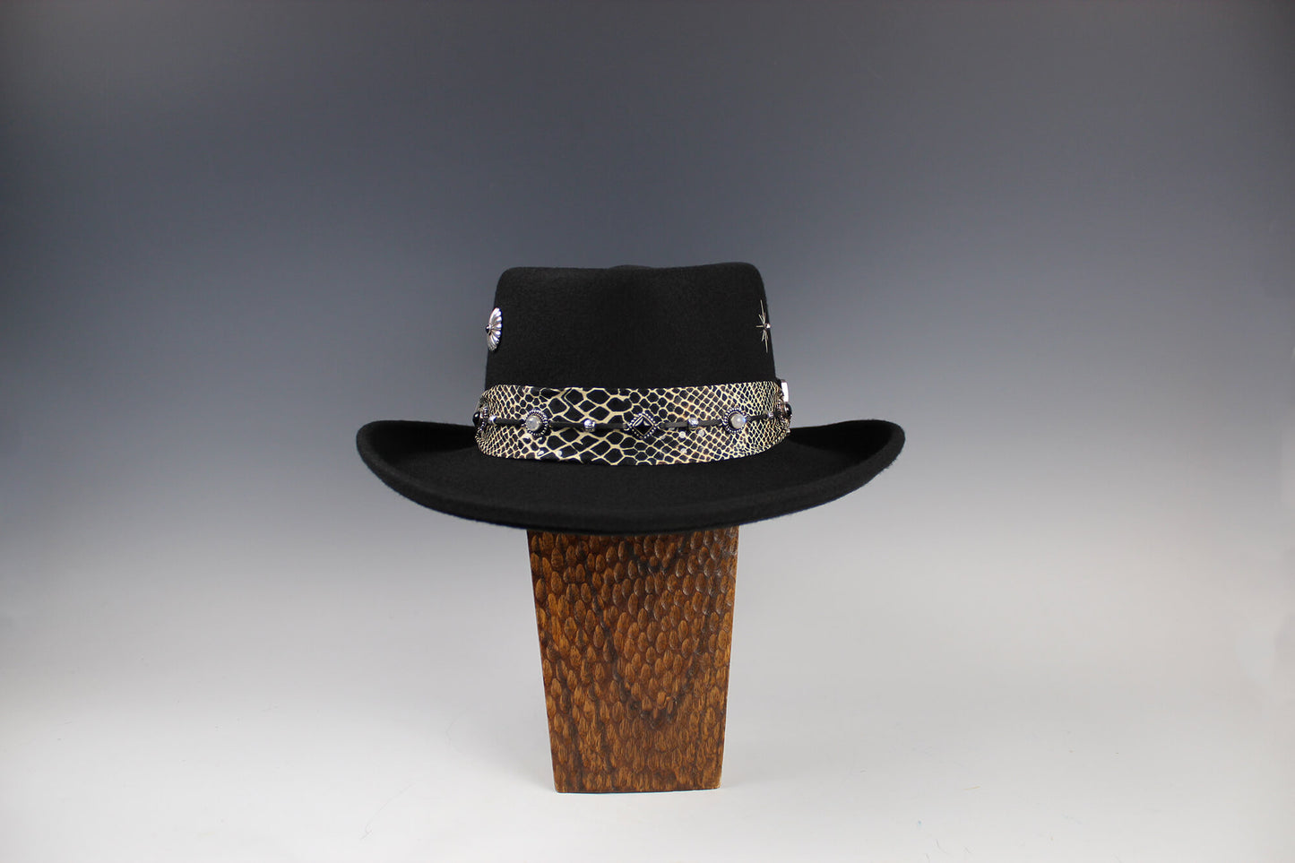 The Appaloosa Gambler. Wool felt western cowboy style gambler fedora, detailed with a snake print fabric band, white feathers, eagle concho and moonstone and onyx. cowgirl hat, cowboy hat