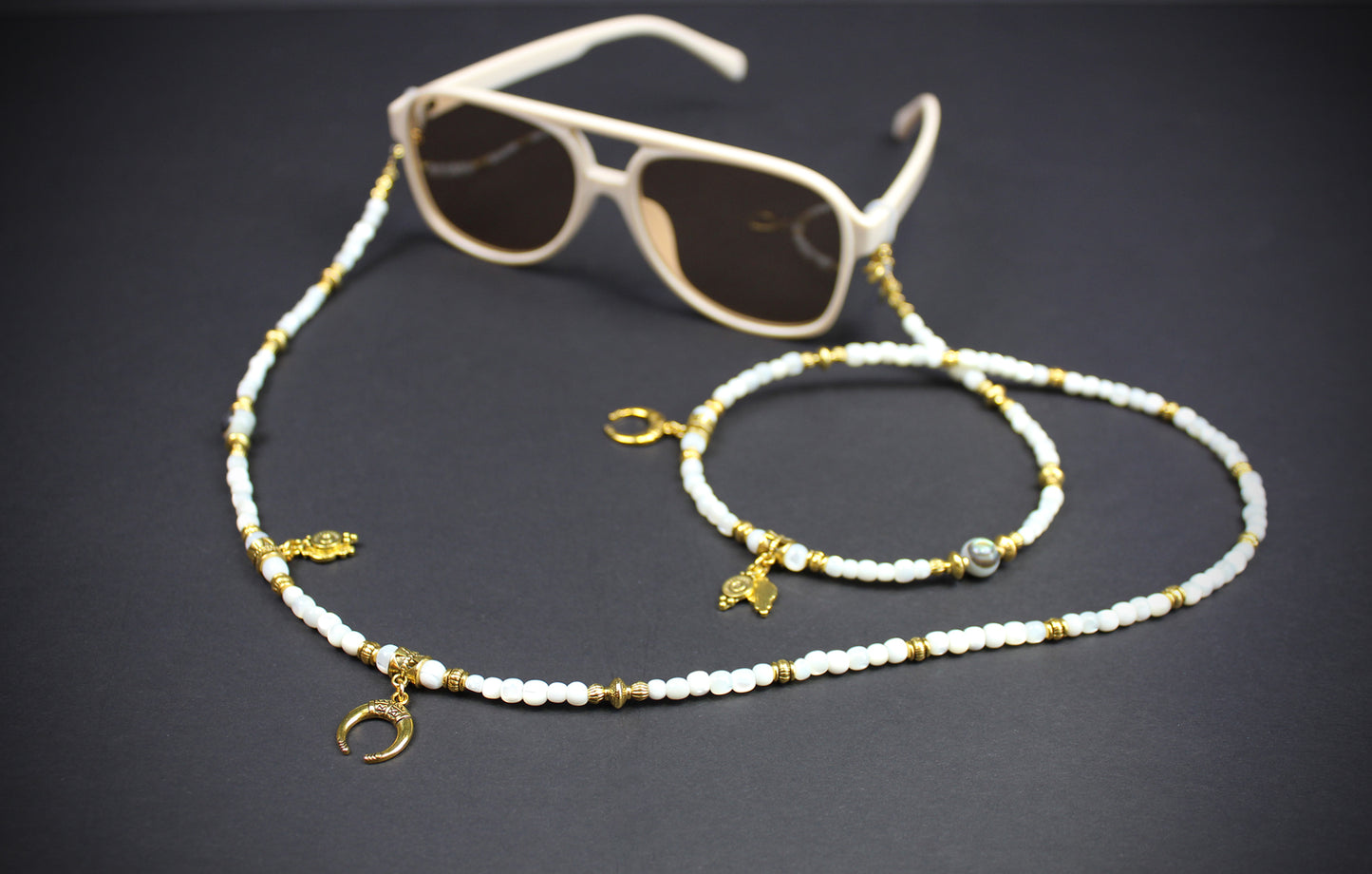 White Troca Shell Beaded Glasses Chain: Bohemian Pirate Style With Gold Detailing