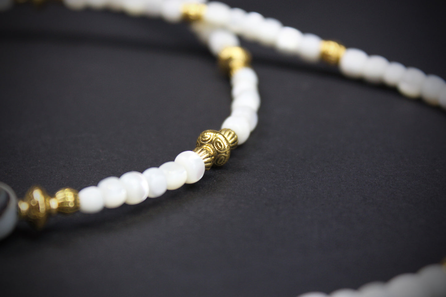 White Troca Shell Beaded Glasses Chain: Bohemian Pirate Style With Gold Detailing