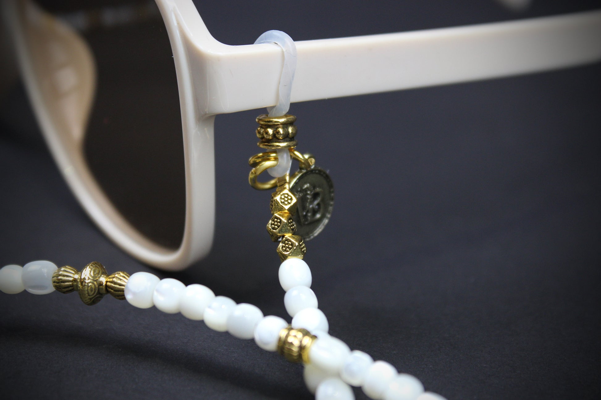 White Troca Shell Beaded Glasses Chain: Bohemian Pirate Style With Gold Detailing