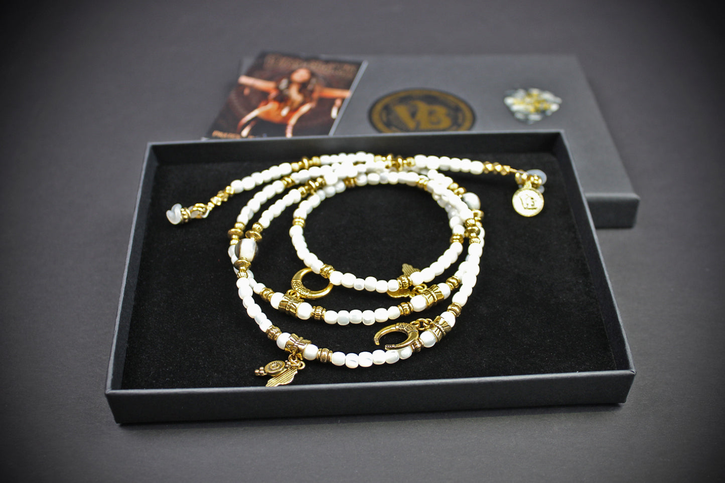 White Troca Shell Beaded Glasses Chain: Bohemian Pirate Style With Gold Detailing