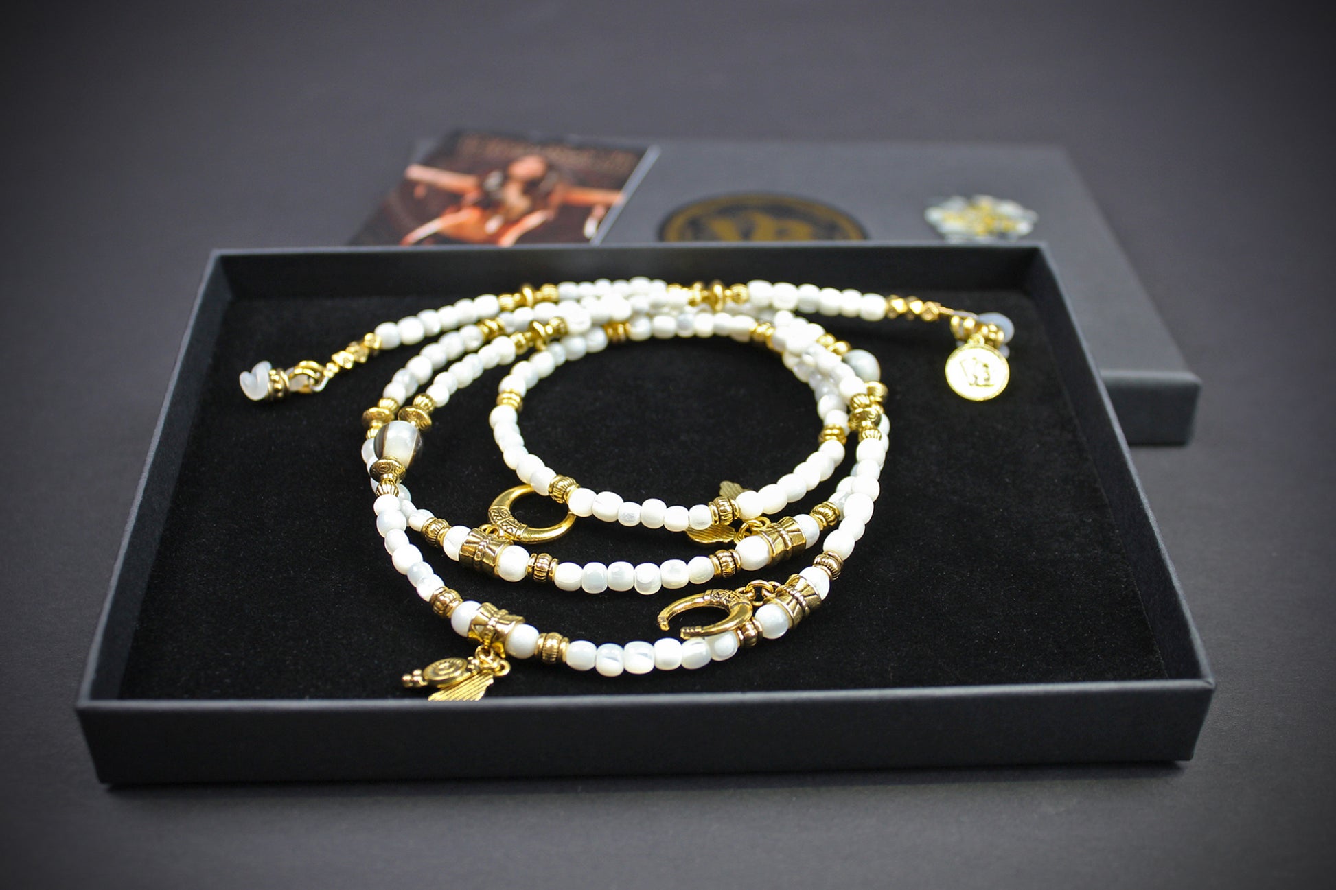 White Troca Shell Beaded Glasses Chain: Bohemian Pirate Style With Gold Detailing