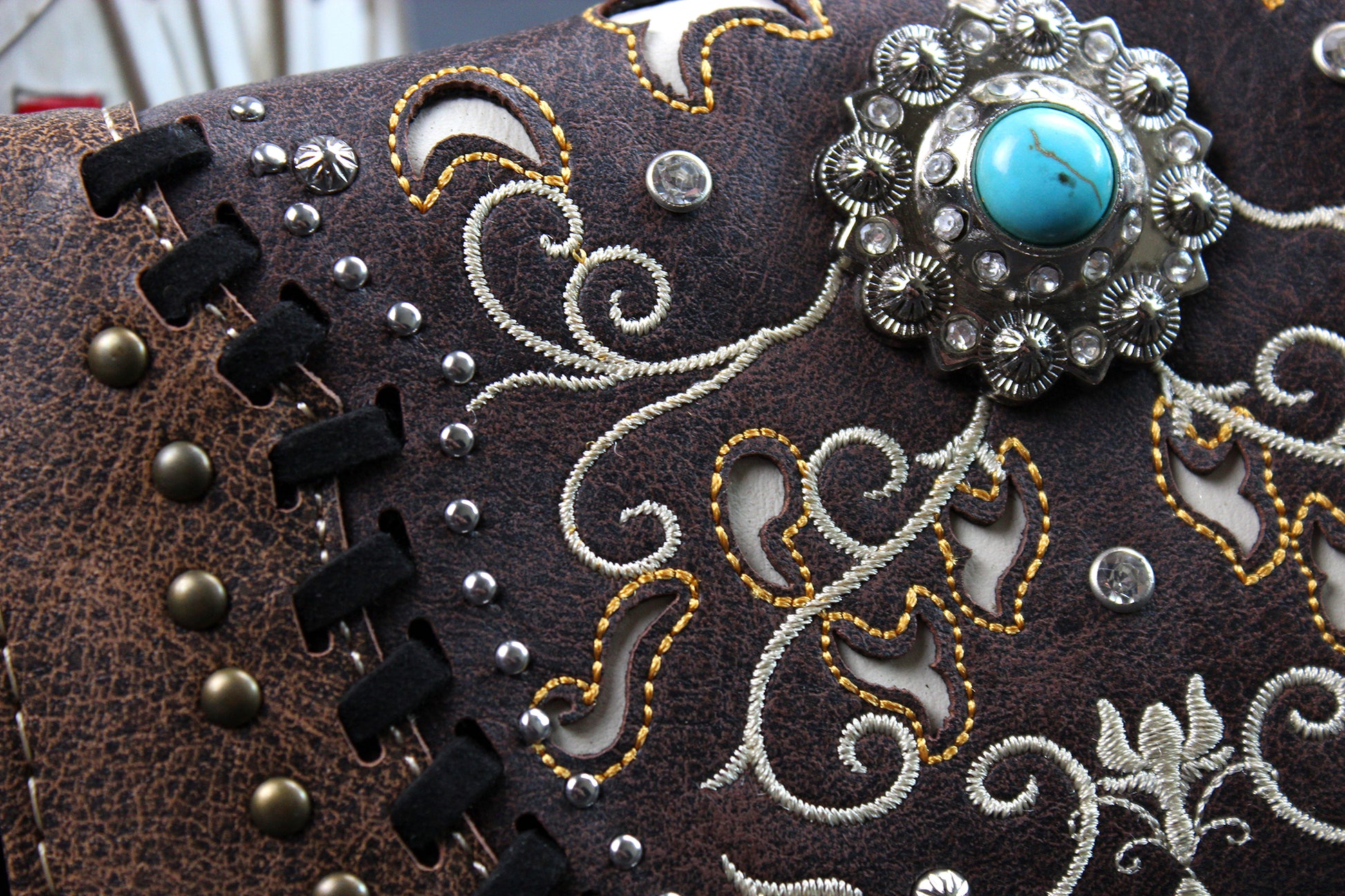 The Savannah Purse - small brown and silver western cowgirl style purse wallet, intricate detailing with adjustable strap & magnetic clasp