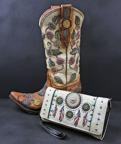 Western Cowgirl Clutch Wallet: Cream PU Leather Purse with stitched feather motif