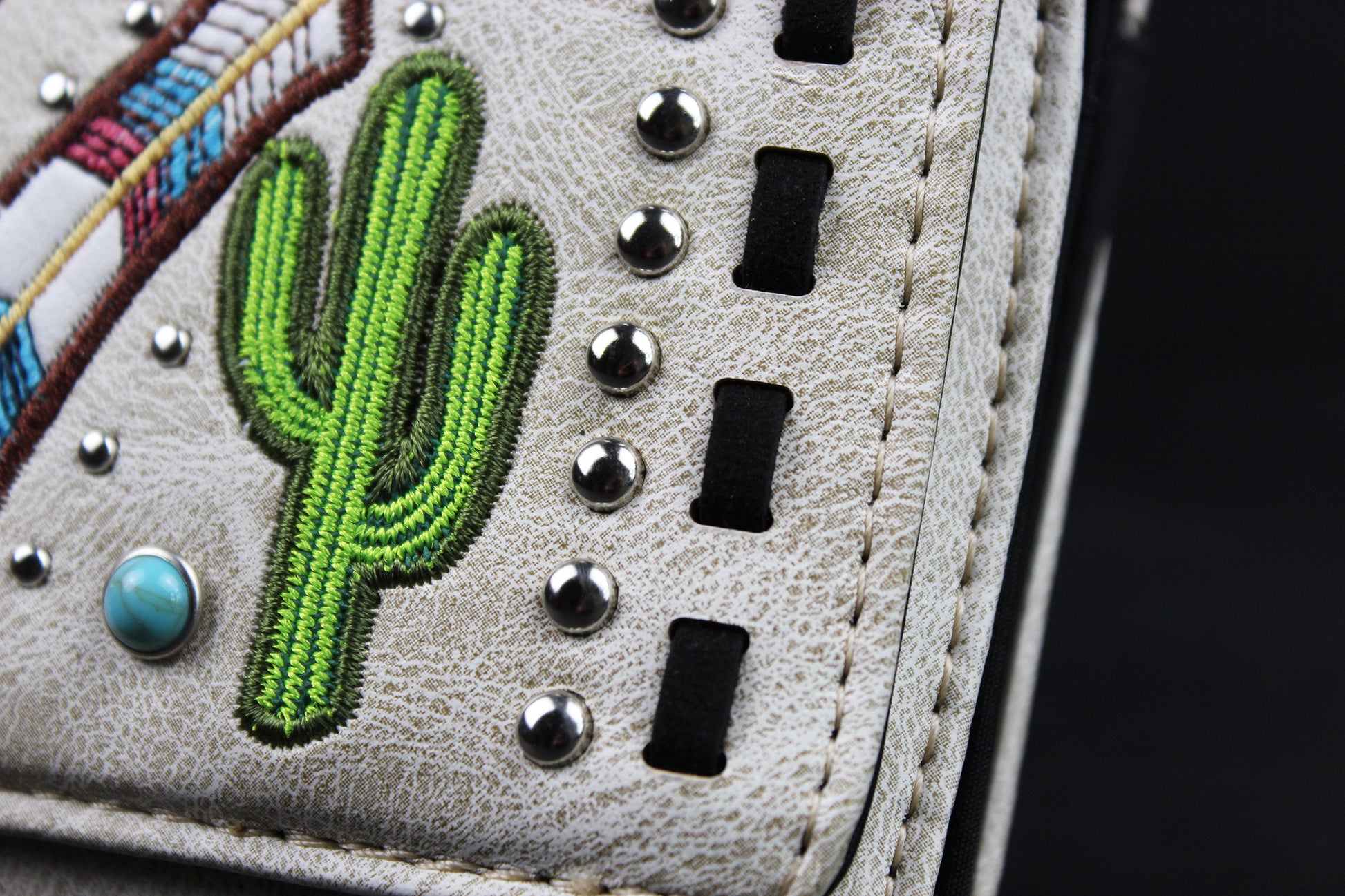 Western Cowgirl Clutch Wallet: Cream PU Leather Purse with stitched cow skull feather and cactus motif