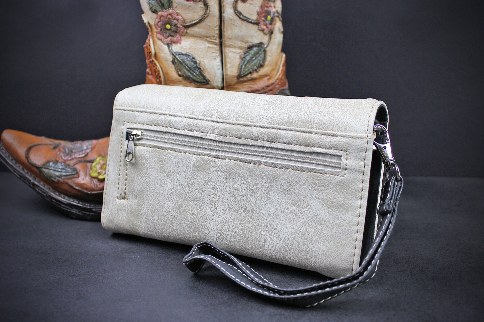 Western Cowgirl Clutch Wallet: Cream PU Leather Purse with stitched cow skull feather and cactus motif