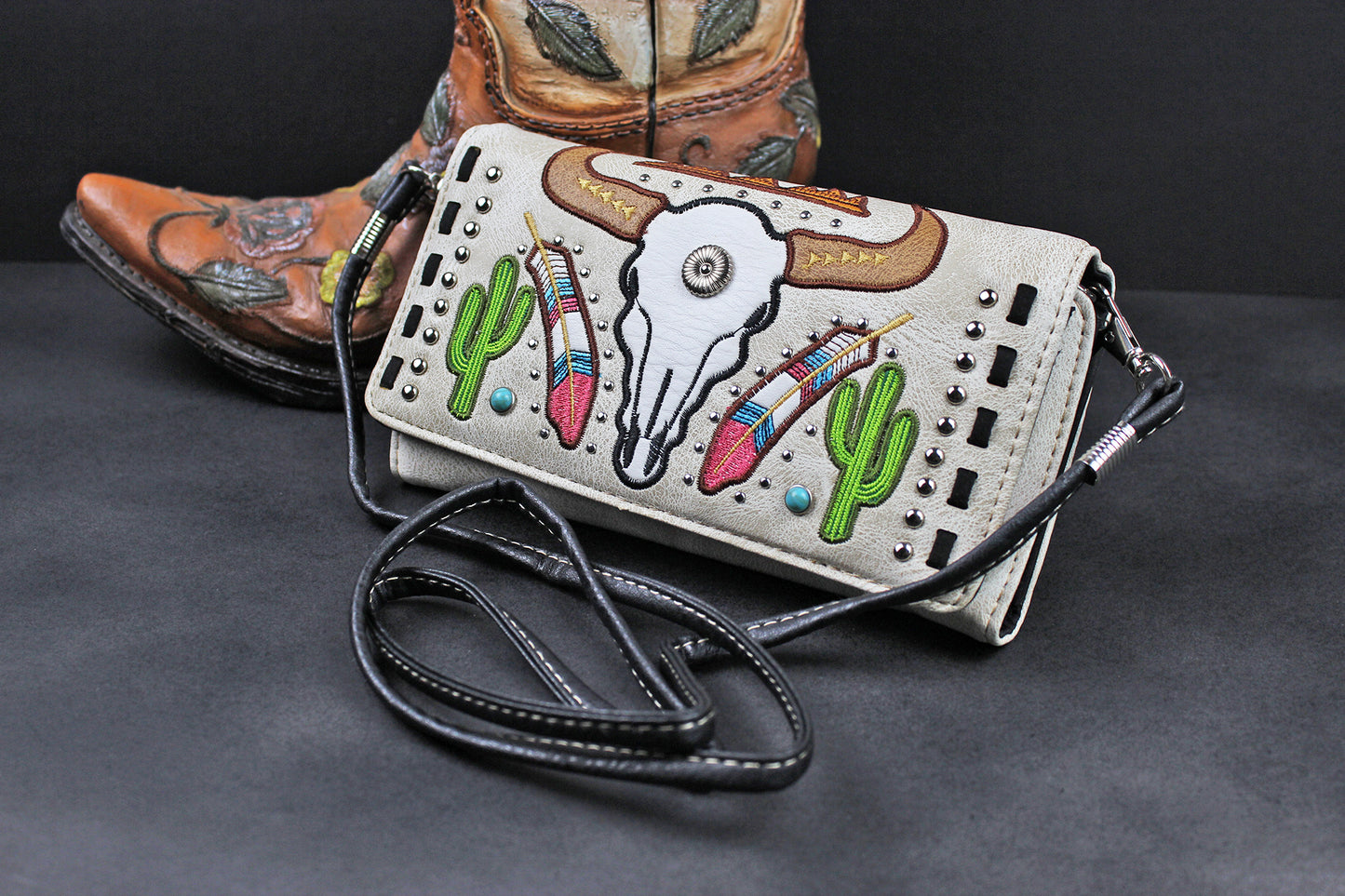 Western Cowgirl Clutch Wallet: Cream PU Leather Purse with stitched cow skull feather and cactus motif