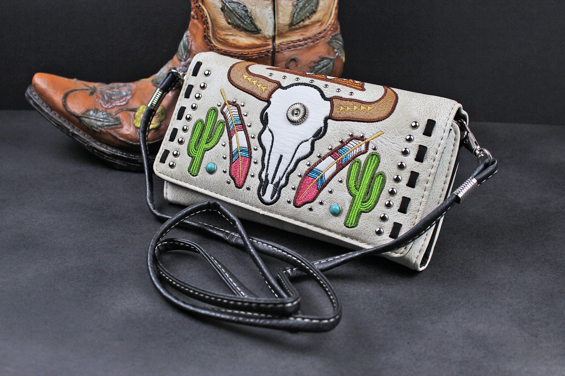 Western Cowgirl Clutch Wallet: Cream PU Leather Purse with stitched cow skull feather and cactus motif
