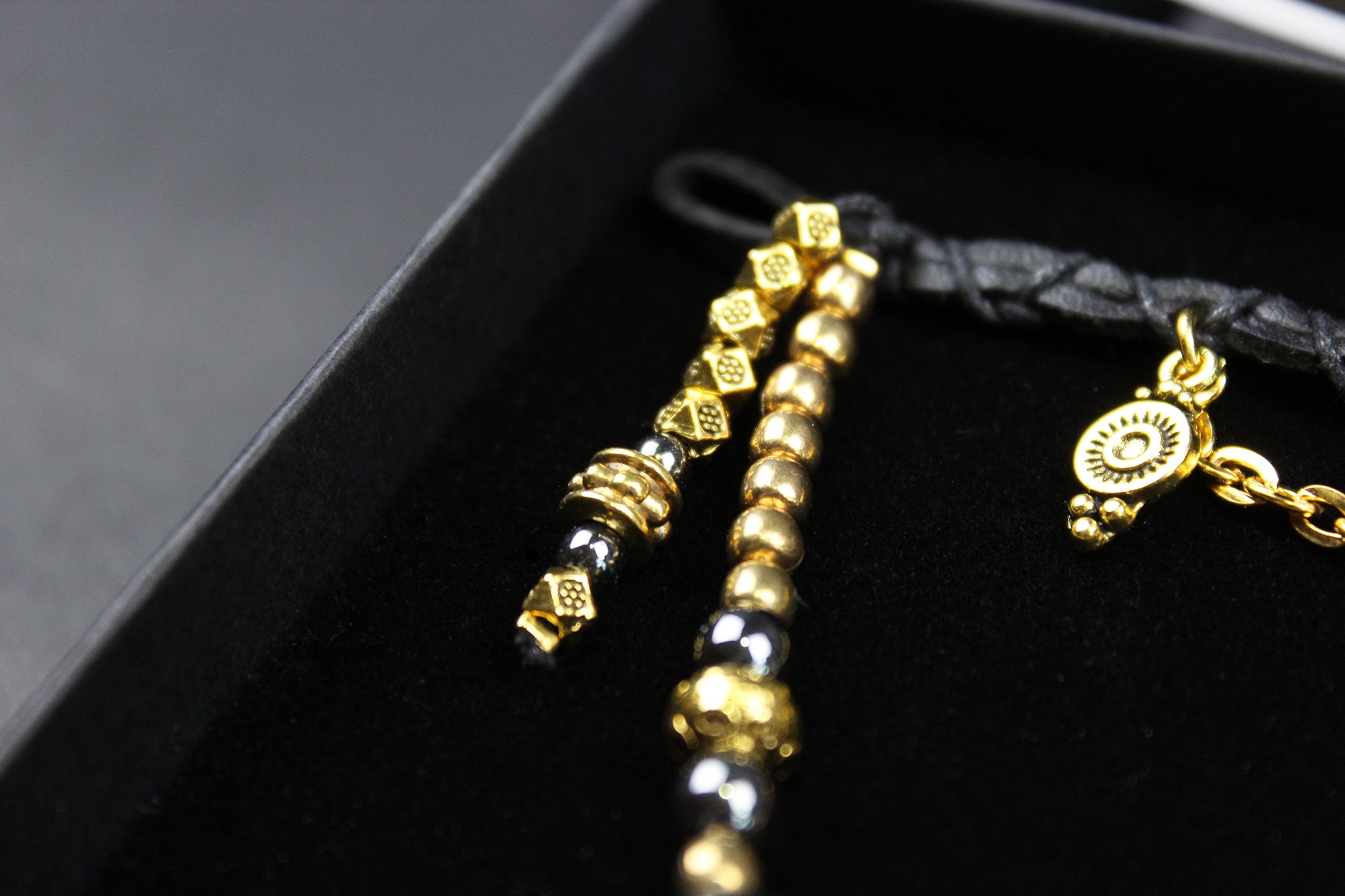 Hematite & Labradorite Choker : 3 in 1 Bohemian Anklet Armband Choker With Gold Detailing