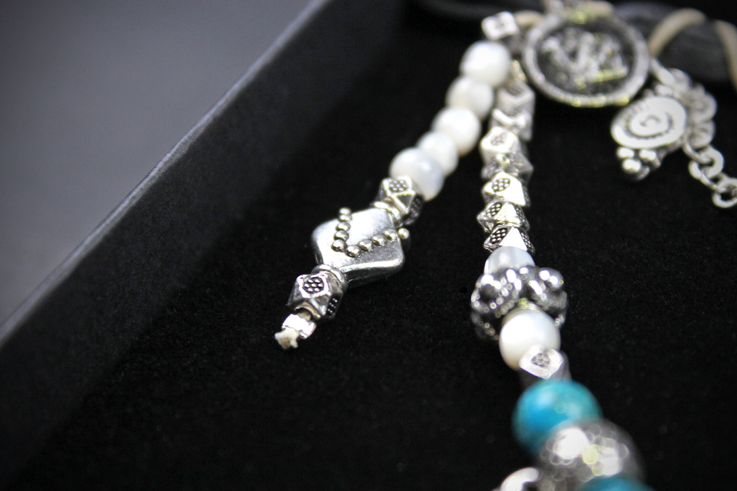 Bohemian Turquoise Howlite Choker : Silver 3 in 1 Anklet Choker Armband