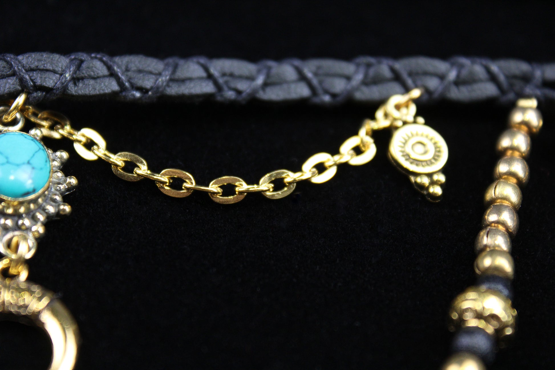 Turquoise Phoenix : Bohemian Turquoise & Howlite Anklet Choker Armband