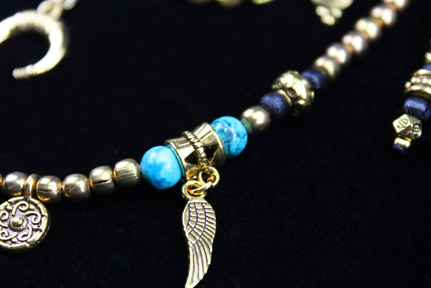 Turquoise Phoenix : Bohemian Turquoise & Howlite Anklet Choker Armband