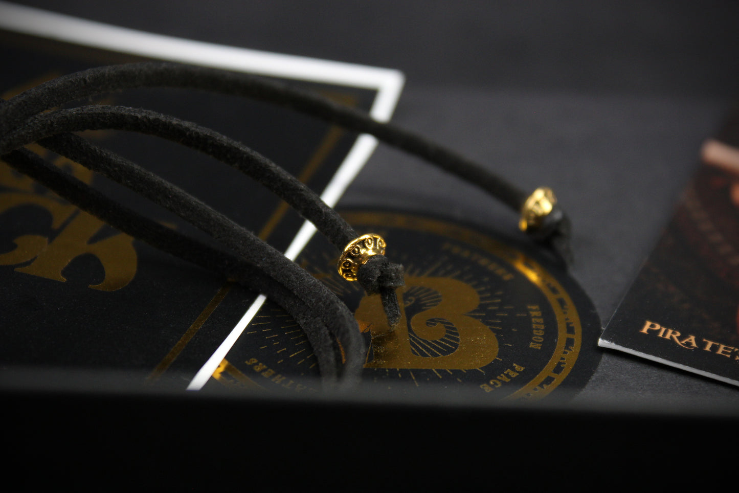 Turquoise Phoenix : Bohemian Turquoise & Howlite Anklet Choker Armband