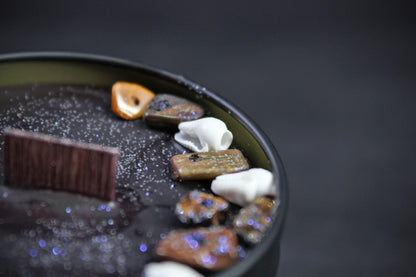Wild Horses : Black Wax Bourbon & Salted Caramel Scented Candle