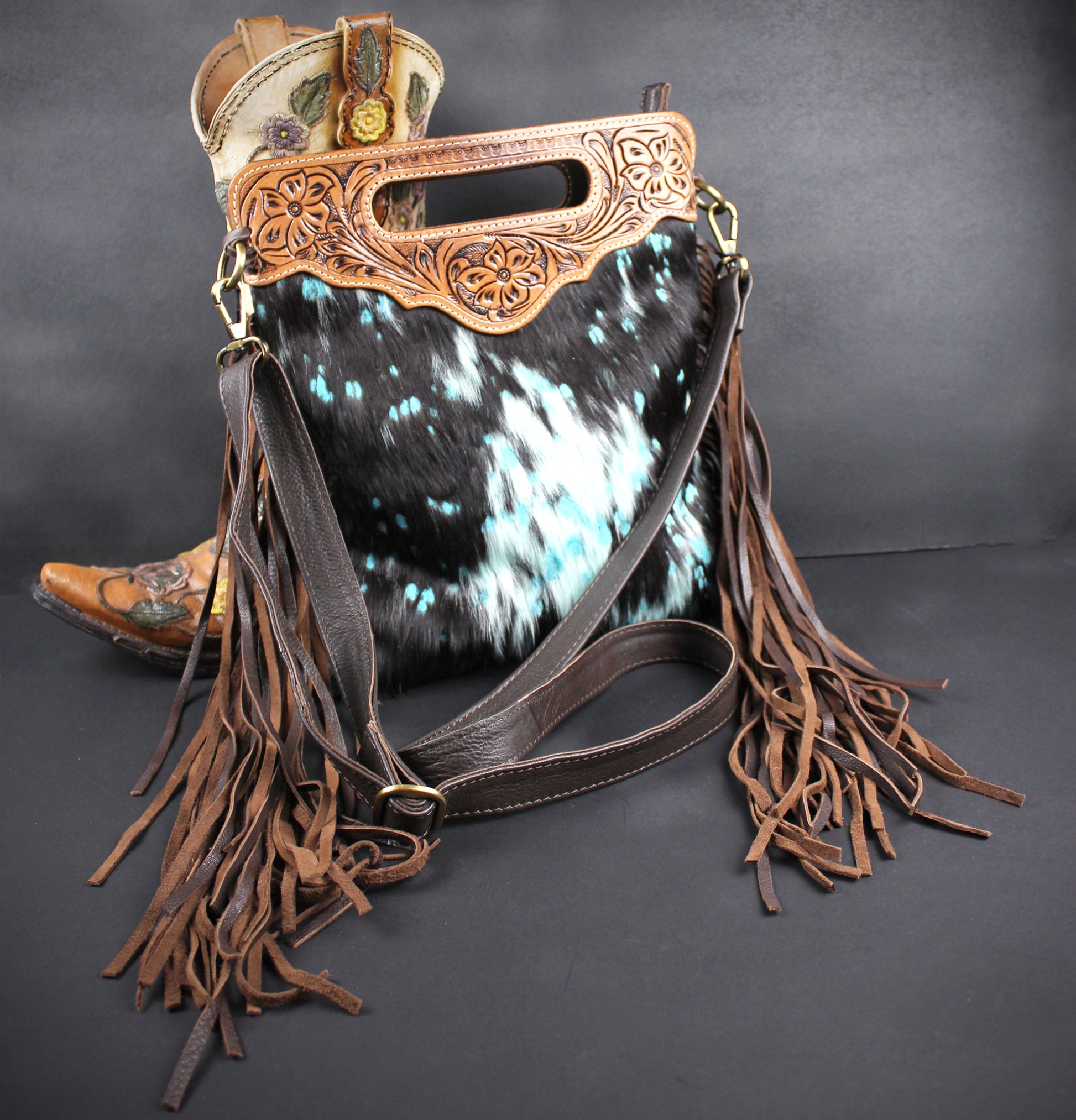 The Acid Leather Shoulder Bag : Cowhide with Fringe