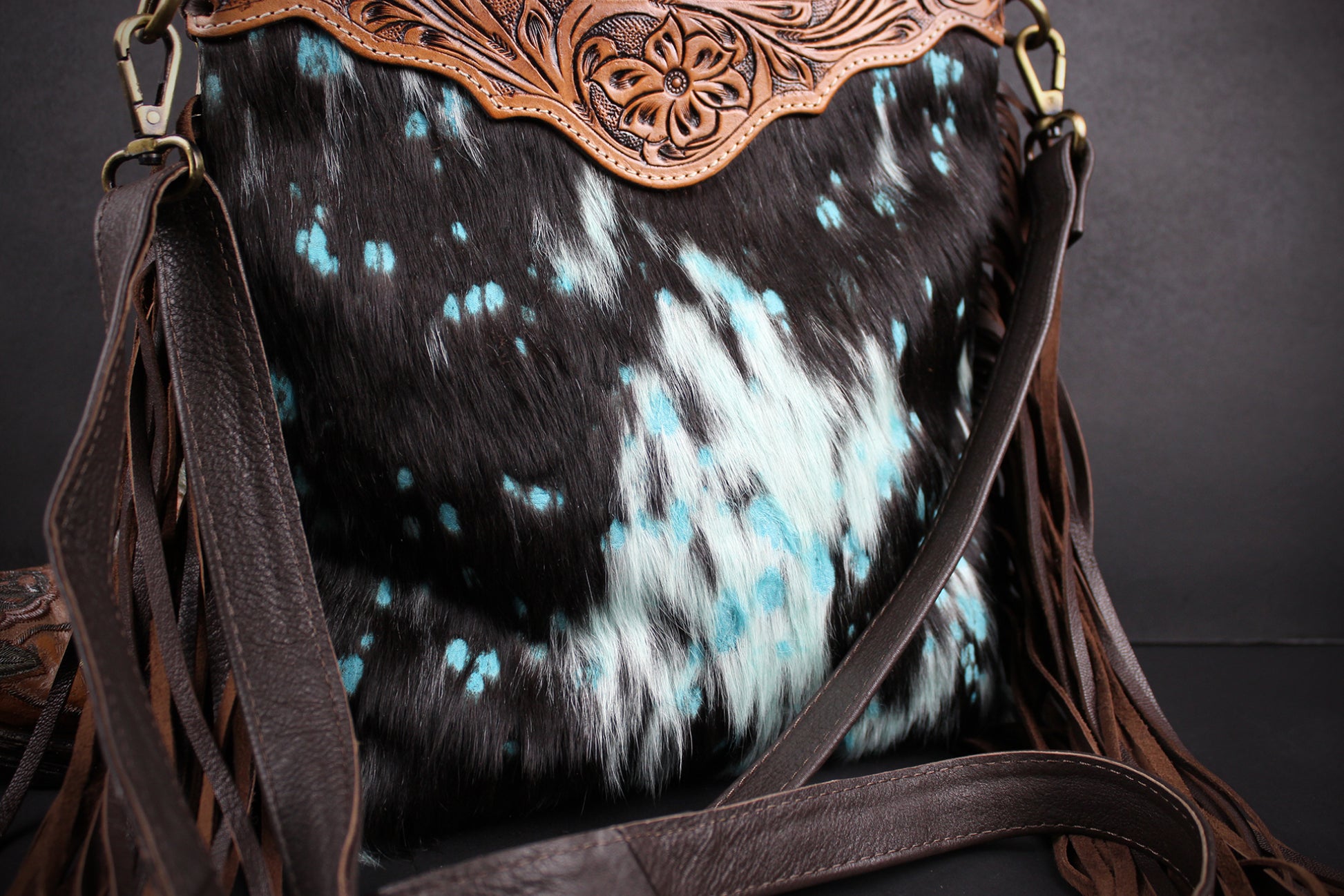 The Acid Leather Shoulder Bag : Cowhide with Fringe