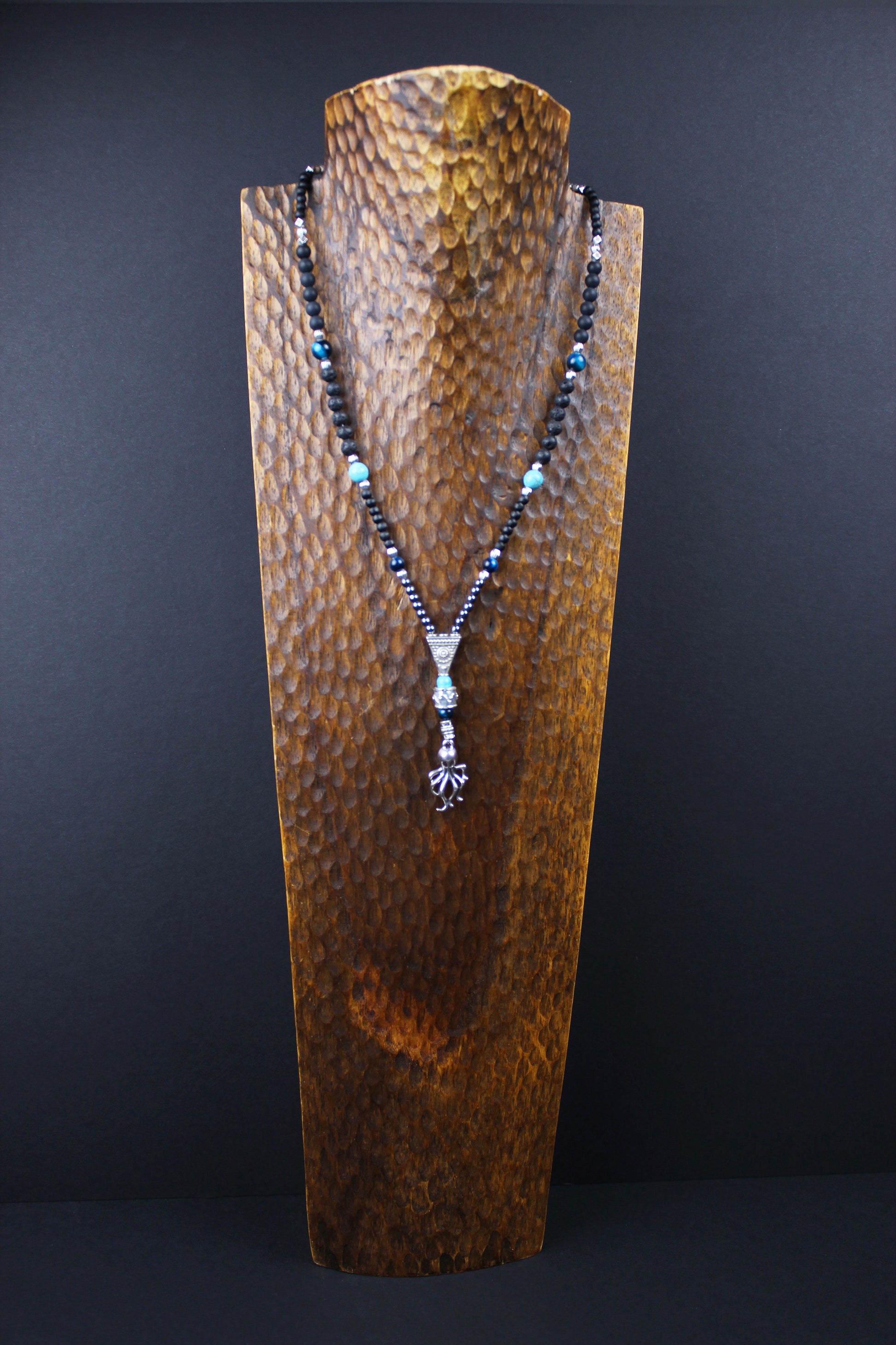 The Kraken Necklace : Short Unisex Necklace with intricate beading and an octopus pendant
