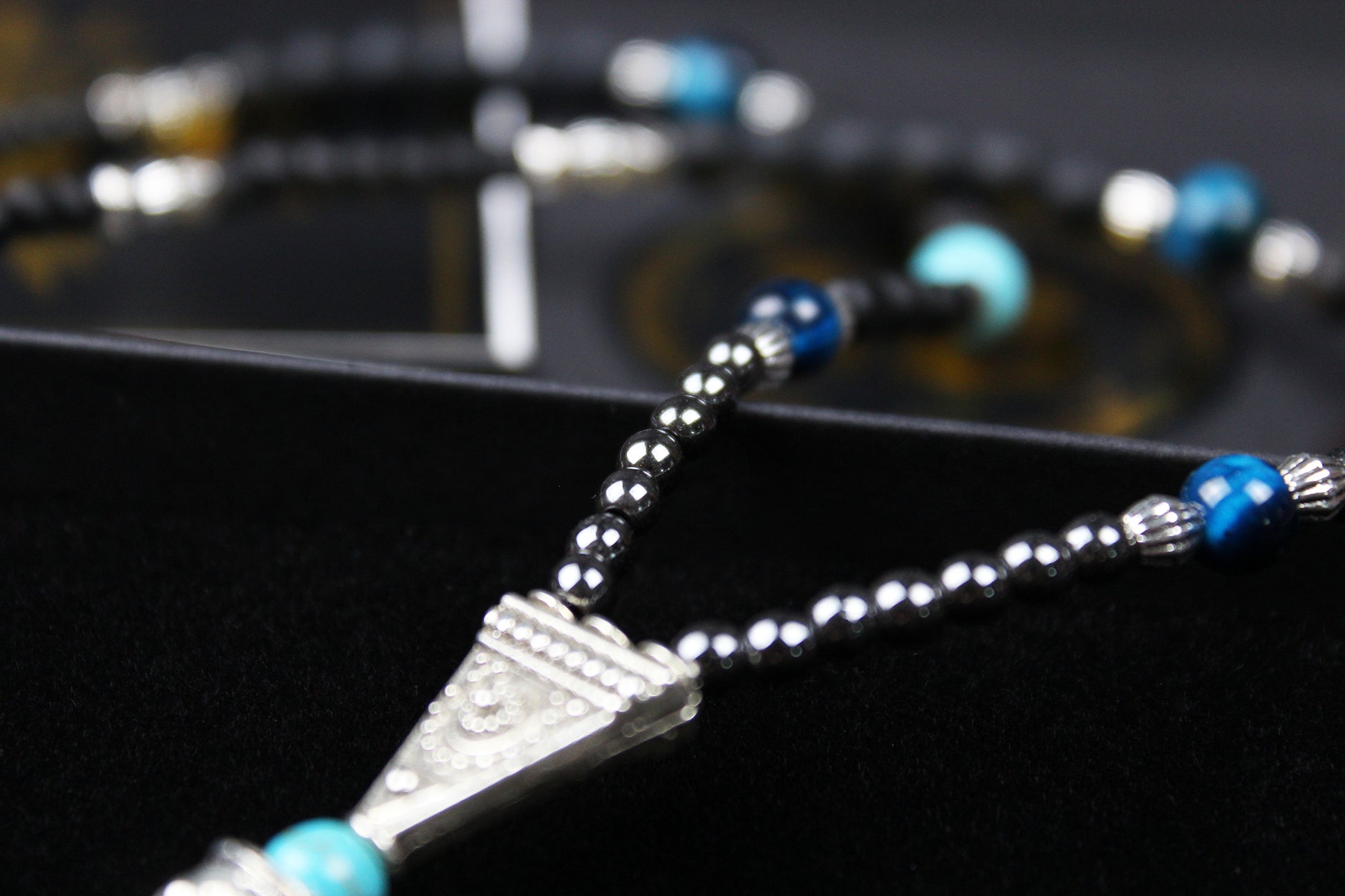 The Kraken Necklace : Short Unisex Necklace with intricate beading and an octopus pendant