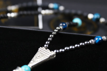 The Kraken Necklace : Short Unisex Necklace with intricate beading and an octopus pendant