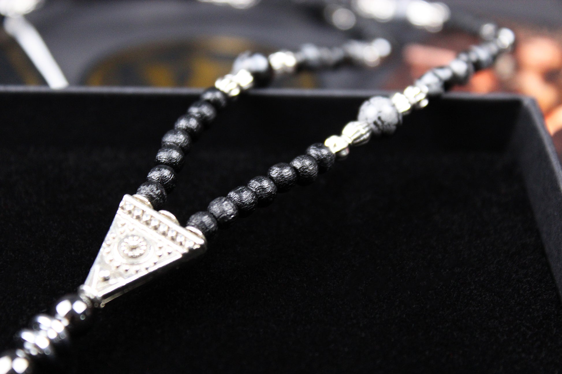 The Davey Jones Necklace : Short Unisex Necklace with black and silver detailing and a cool anchor pendant