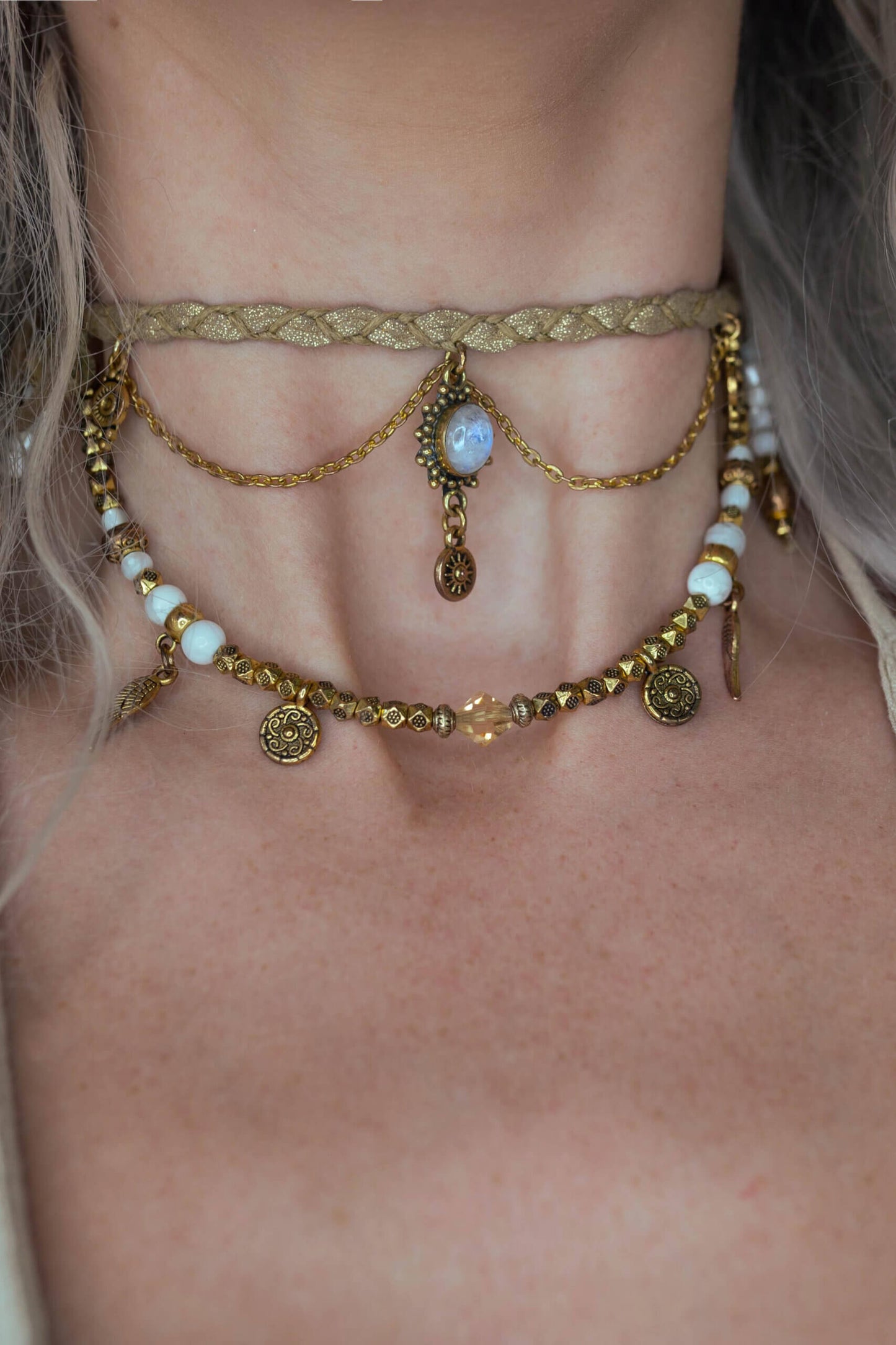 Bohemian Moonstone & Troca Shell with Gold Anklet, Armband Choker - 3 in 1 Elegant Hippie Festival Style Necklace